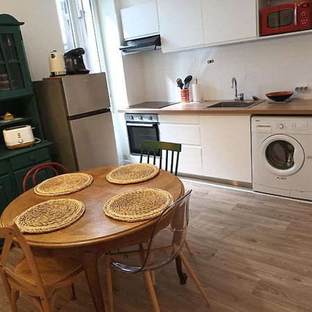Appartement T2 Renove, Centre-Ville Hendaye, Proche Baie, Sans Ascenseur, Balcon, Calme, Wifi Non Inclus - Fr-1-239-850 מראה חיצוני תמונה